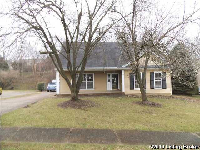 8622 Wooded Glen Rd, Louisville, KY 40220