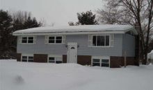 8982 Red Pine Dr Lake Ann, MI 49650