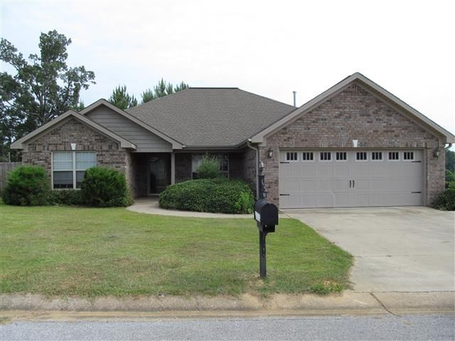 11670 River Point Dr, Tuscaloosa, AL 35405