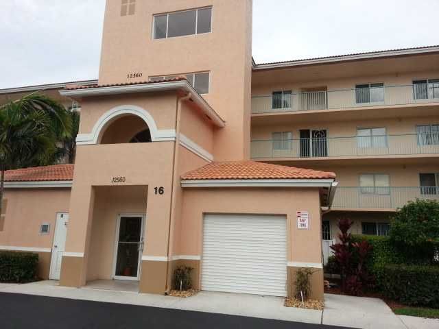 12560 Majesty Cir Apt 407, Boynton Beach, FL 33437