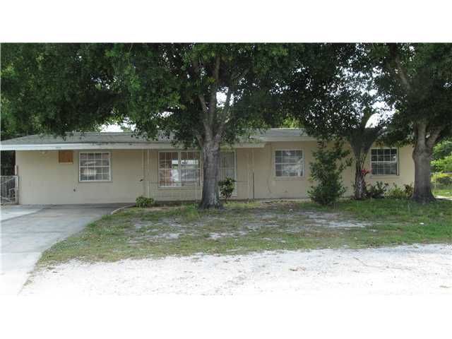 1204 Soltman Ave, Fort Pierce, FL 34950