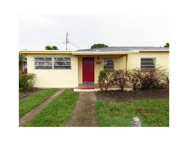 14220 JACKSON ST, Miami, FL 33176