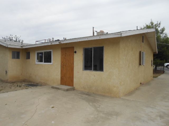 404 Hill Street, Bakersfield, CA 93306