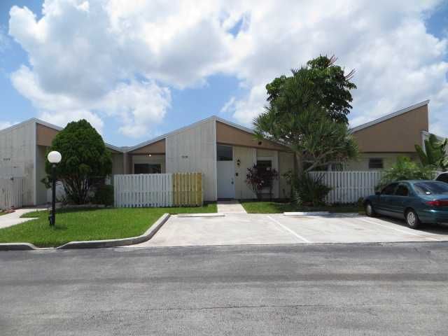 506 Woodgate Cir # D, Fort Lauderdale, FL 33326