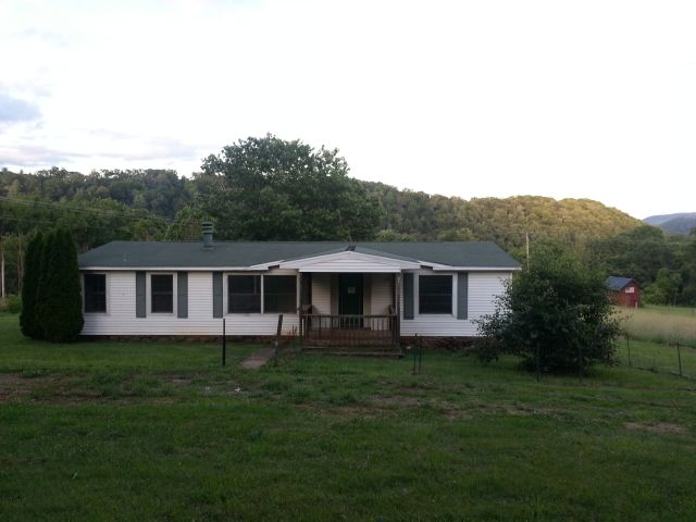 1296 Mt. View Heights Rd, Big Island, VA 24526