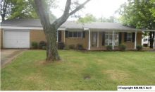 2118 Birchwood Dr Ne Huntsville, AL 35811