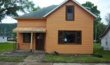 414 S 2nd St Guttenberg, IA 52052