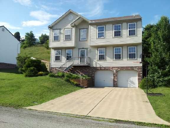 834 Emerald Dr, New Kensington, PA 15068