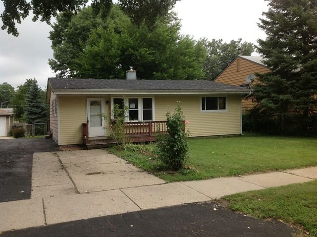 326 Allanson Rd, Mundelein, IL 60060