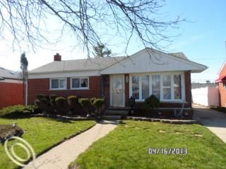 27601 Chester St, Garden City, MI 48135