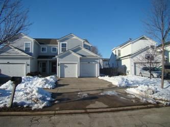 490 S Annandale Dr, Lake In The Hills, IL 60156