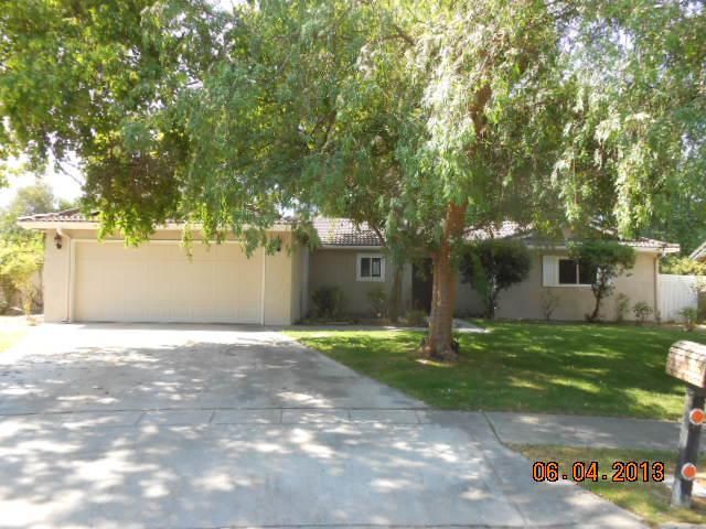 5098 E Tyler Ave, Fresno, CA 93727