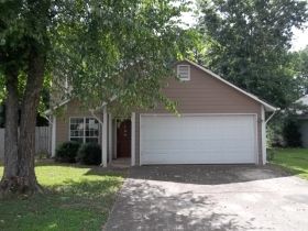 10287 Misty Ridge Dr, Jonesboro, GA 30238