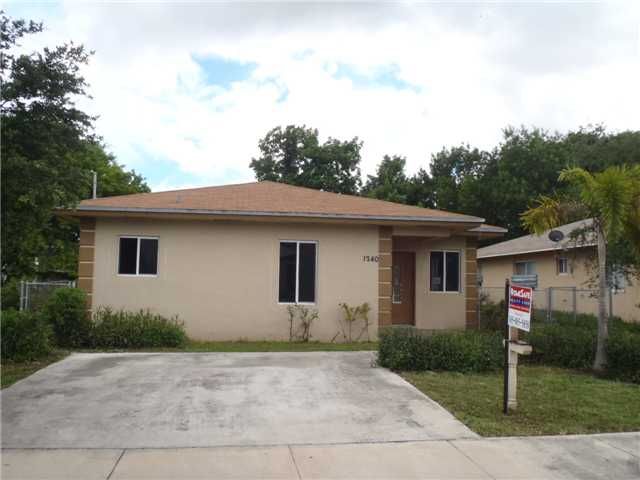 1240 NW 72 ST, Miami, FL 33147