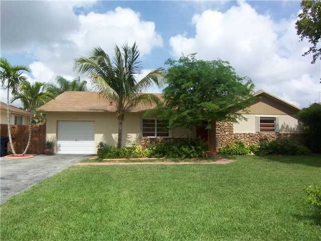 9523 SW 118 PL, Miami, FL 33186