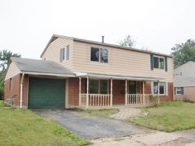 3566 Panama Dr, Westerville, OH 43081