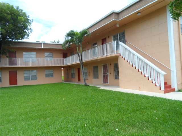 12800 SW 43 DR # 103, Miami, FL 33175