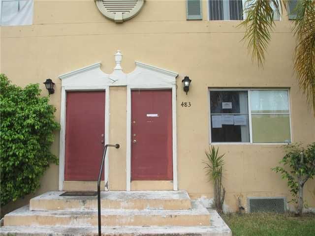 483 Nw 84th Ln, Miami, FL 33150