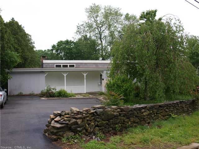 37 Ox Hill Rd, Norwich, CT 06360