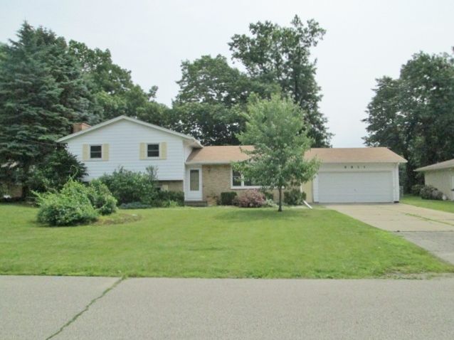 8831 Newhouse St, Portage, MI 49024