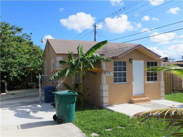 2046 NW 59 ST, Miami, FL 33142