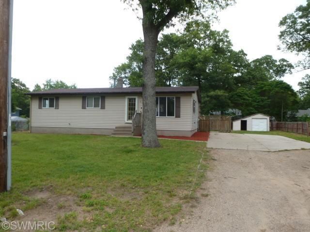 80 N Bock Rd, Muskegon, MI 49442