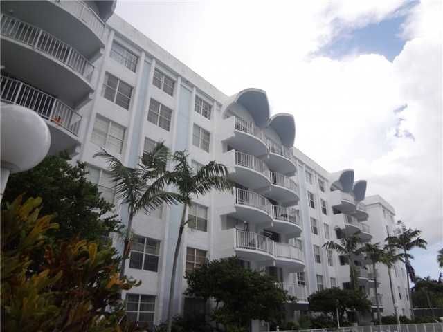 488 Nw 165th Street Rd Apt B111, Miami, FL 33169