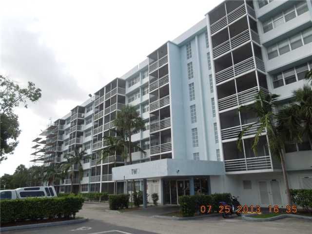 700 NW 214 ST # 101, Miami, FL 33169