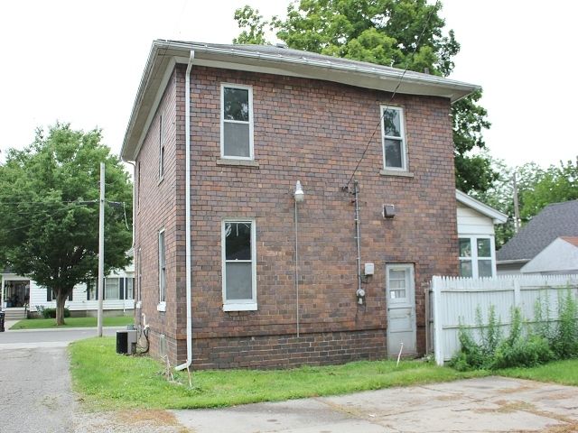 320 Cass St, Owosso, MI 48867