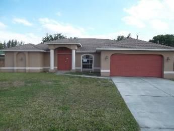 418 SE 22nd Terrace, Cape Coral, FL 33990