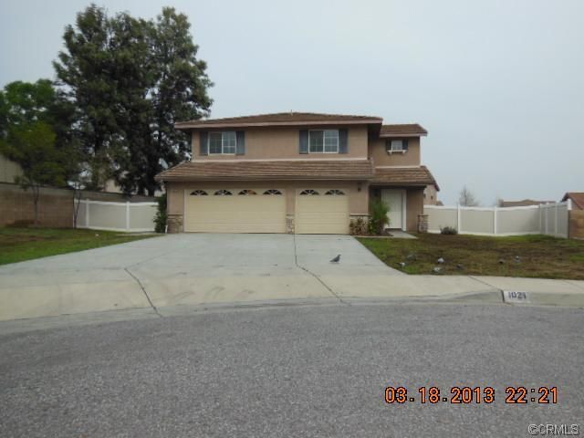 1021 N Rosalind Ave, Rialto, CA 92376