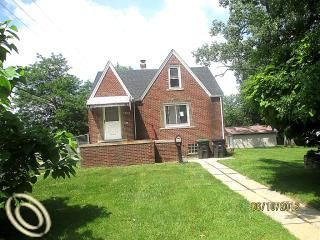 6286 Glenis St, Taylor, MI 48180