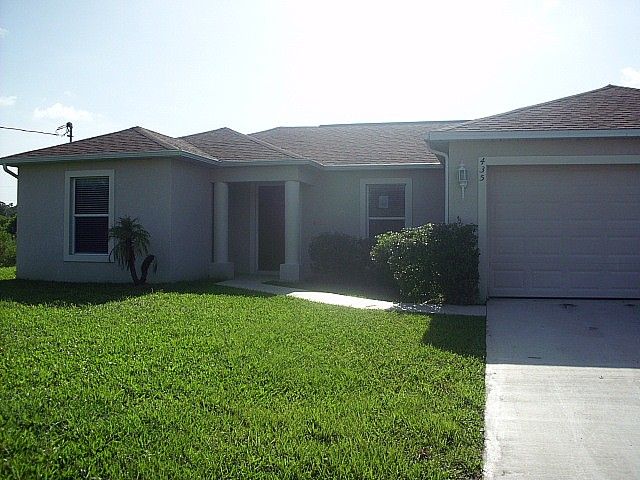 435 Pinehurst Ave, Lehigh Acres, FL 33974