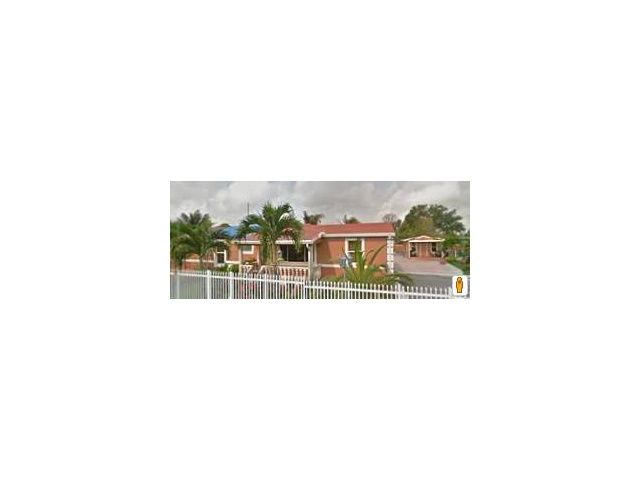 9200 NW 32 CT, Miami, FL 33147