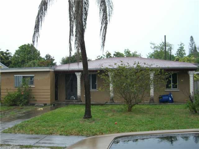 921 NE 156 TE, Miami, FL 33162