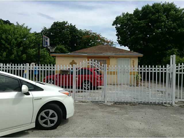 2180 NW 66 ST, Miami, FL 33147