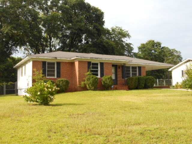 3727 Greenbriar Rd, Macon, GA 31204