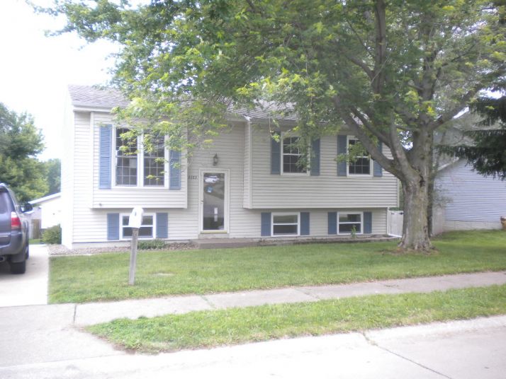 5352 Thornwood, Davenport, IA 52806