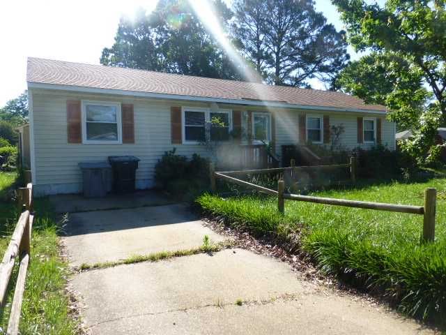 308 Northampton Dr, Hampton, VA 23666