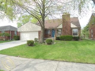 1478 Dorthen St, Grosse Pointe, MI 48236