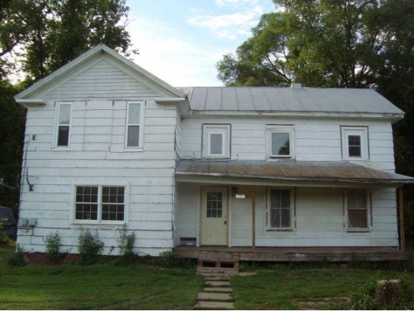 E7194 State Rd 54, New London, WI 54961