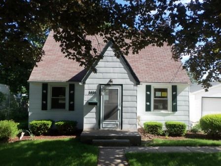 1410 Elder St, Waukesha, WI 53188