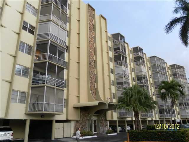 300 DIPLOMAT PW # 805, Hallandale, FL 33009