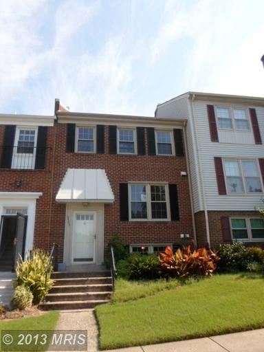 2502 Windbreak Dr, Alexandria, VA 22306