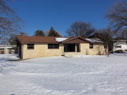 S63w12878 Emerson Dr, Muskego, WI 53150