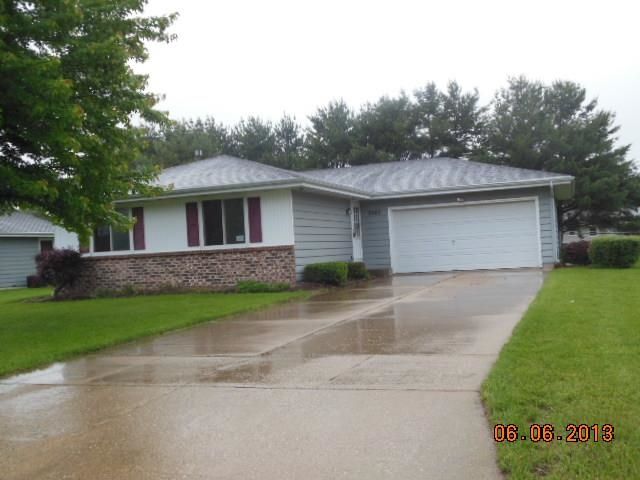 3505 Palmer Dr, Janesville, WI 53546