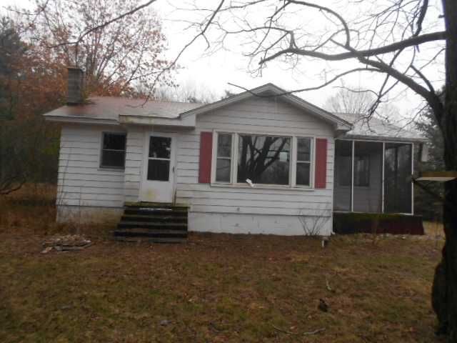 14096 Pine Lake Ave, Cedar Springs, MI 49319