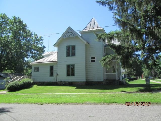 504 S Main St, Westfield, WI 53964