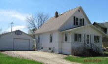 504 E Cook St New London, WI 54961