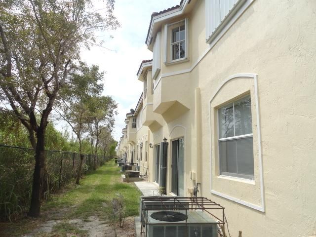 2731 SE 17TH AVE UNIT205, Homestead, FL 33035